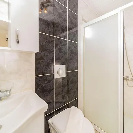 Apartament Central And Cozy Flat W Private Beach In Muratpasa